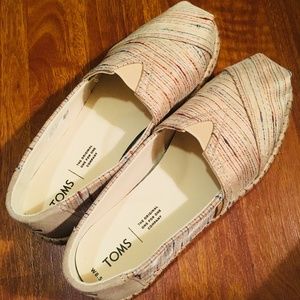 NEW Women's 8.5 Cream/Multicolor Toms Espadrilles